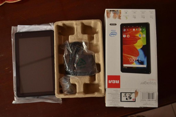 NUEVA Tablet RCA 7 Pulgadas, 16GB, QuadCore SIN USO, viene en caja