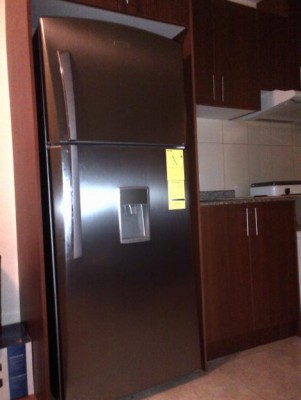 Refrigeradora Indurama Nf Ri480 Cromada Cap. 370lt No Frost